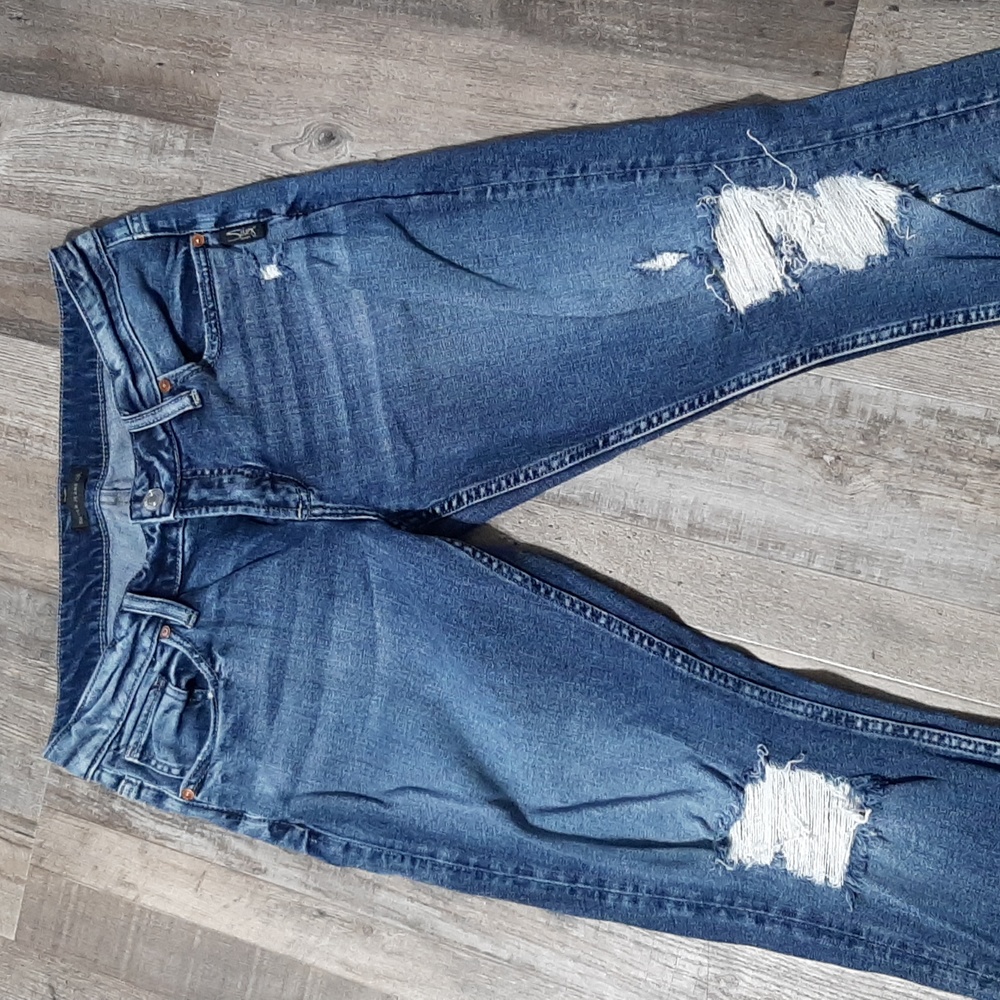 Silver boyfriend Skinny Distressed Jeans